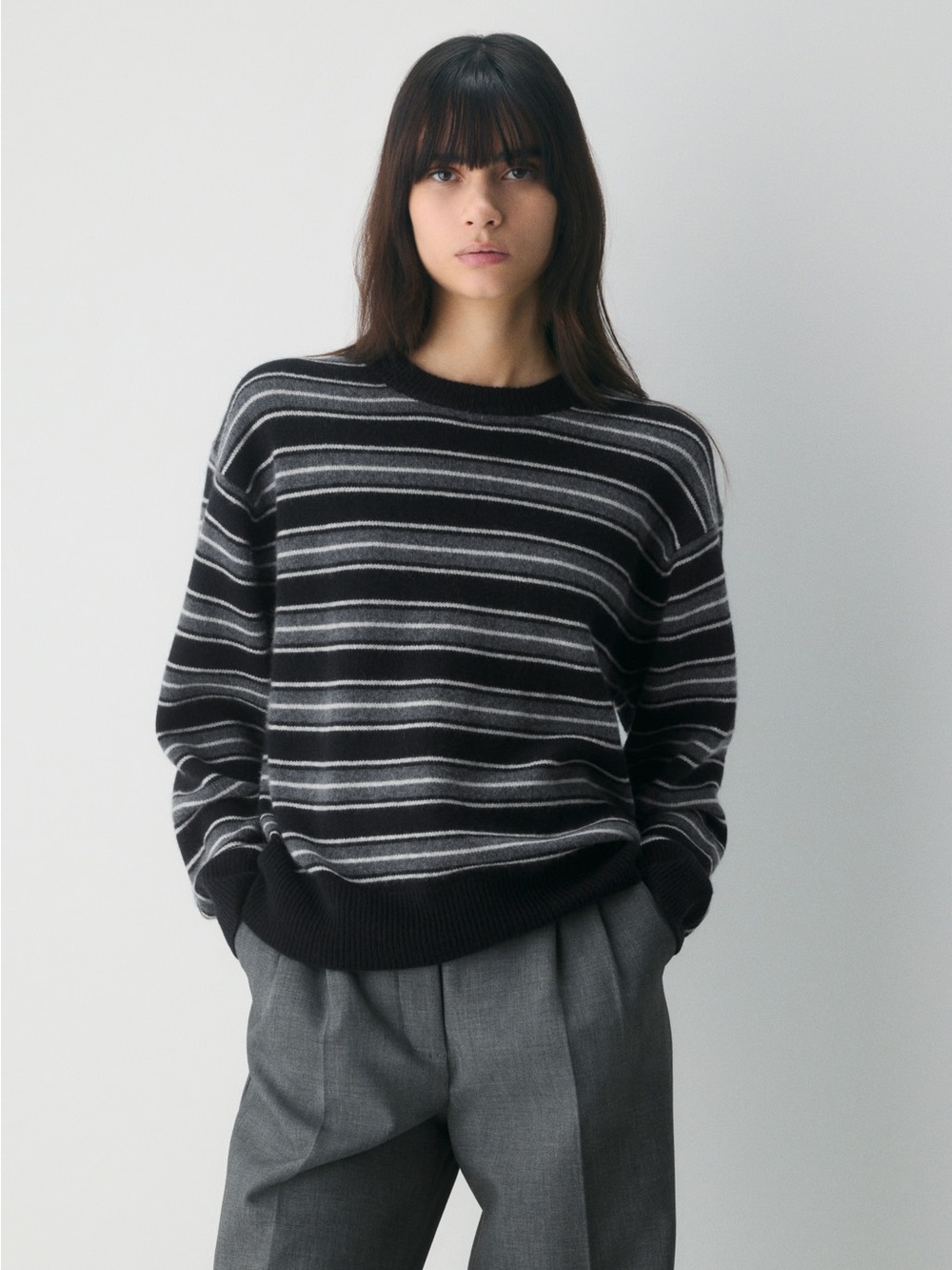 Aritzia Essential Cashmere Relic Sweater